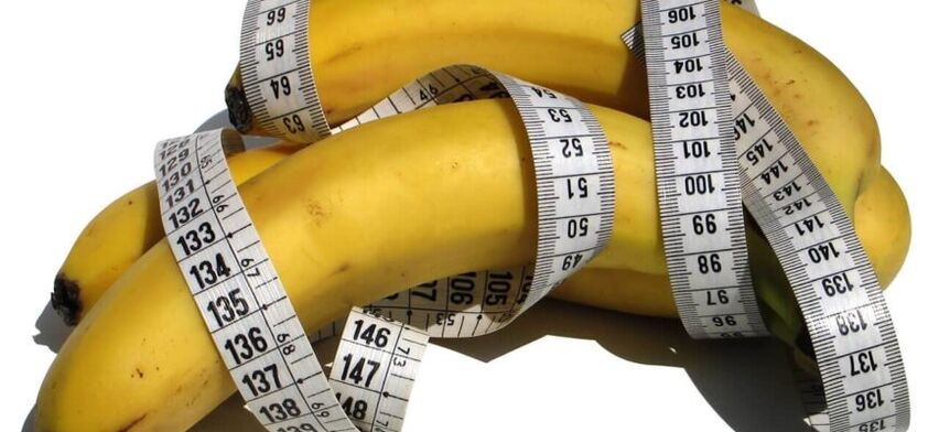 Měření průměru penisu po provedení technik, které zvyšují jeho velikost